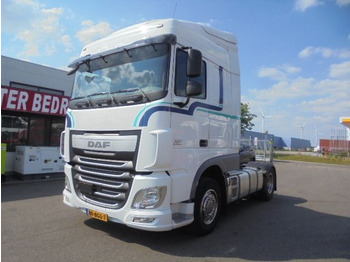 وحدة جر DAF XF 440