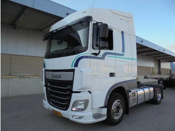وحدة جر DAF XF 440