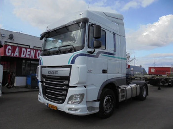وحدة جر DAF XF 440