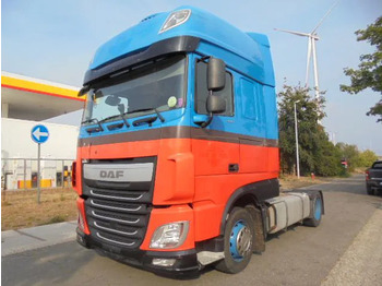وحدة جر DAF XF 440