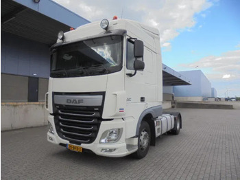 وحدة جر DAF XF 440
