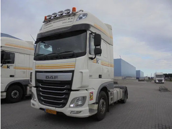 وحدة جر DAF XF 440