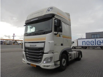 وحدة جر DAF XF 440