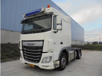 وحدة جر DAF XF 460