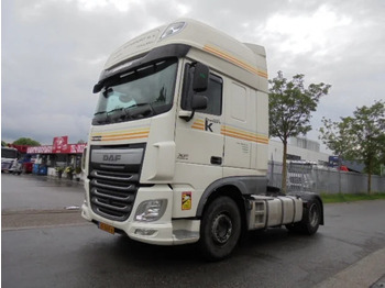 وحدة جر DAF XF 460