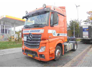 وحدة جر MERCEDES-BENZ Actros 1842