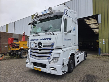 وحدة جر MERCEDES-BENZ Actros 1842