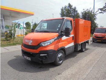 شاحنة التوصيل IVECO Daily 35c14