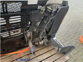 مصد العربة - شاحنة Volvo FH4 Bumper Volvo 82137660: صورة 5 مصد العربة - شاحنة Volvo FH4 Bumper Volvo 82137660: صورة 5