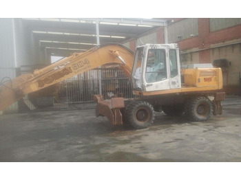 حفارة دولاب LIEBHERR A 904