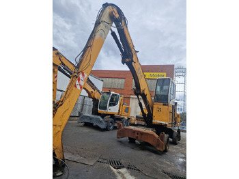 معالج النفايات LIEBHERR A 924