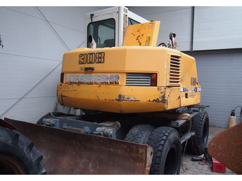 حفارة LIEBHERR