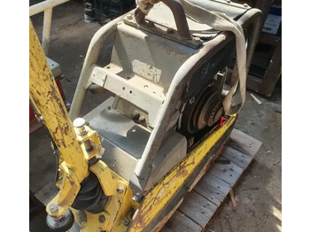 لوحة اهتزازية WACKER