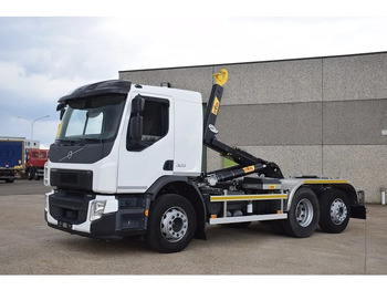 شاحنة ذات خطاف VOLVO FE 320