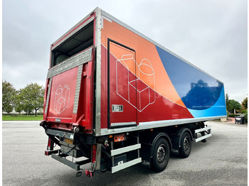 نصف مقطورة مُبرِّدة Gray and Adams City Trailer Carrier Vector 1850 MT TRI-Temp Tail Lift Side Door Steering Axle 3 Pieces Available: صورة 5