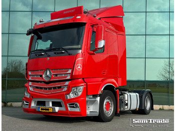 وحدة جر MERCEDES-BENZ Actros 1842