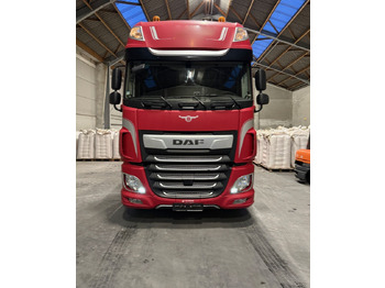وحدة جر DAF XF 480
