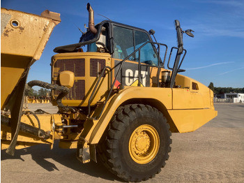 شاحنة قلاب مفصلية CATERPILLAR 730C: صورة 5