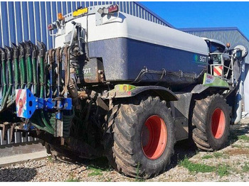 آلة رش السماد الطبيعي CLAAS Xerion 4000
