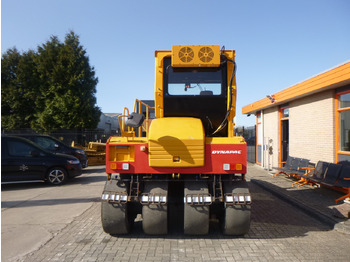 مدحلة هوائية DYNAPAC CP215(HITACHI): صورة 3 مدحلة هوائية DYNAPAC CP215(HITACHI): صورة 3