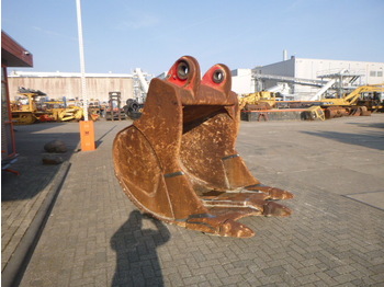بكت حفار LIEBHERR