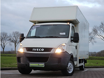 شاحنة مغلقة الصندوق IVECO Daily 35s12