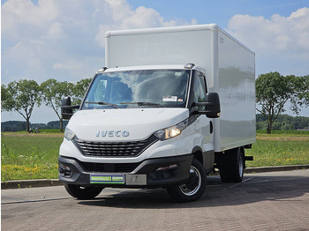 شاحنة مغلقة الصندوق IVECO Daily 35c16