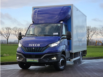 شاحنة مغلقة الصندوق IVECO Daily