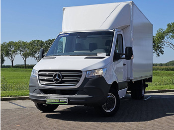 شاحنة مغلقة الصندوق MERCEDES-BENZ Sprinter 516