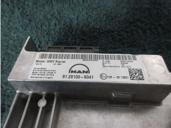 النظام الكهربائي - شاحنة MAN 81.28100-6041 RADIO NAVIE MAN TGX 18.470 EURO 6 MODEL 2021: صورة 5
