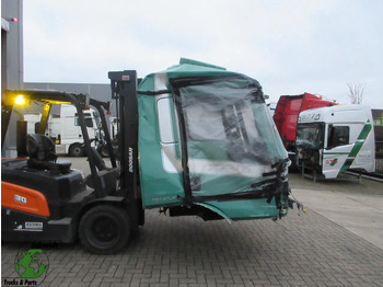 الكابينة والداخلية MAN TGS