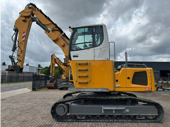 معالج النفايات LIEBHERR LH 22 C