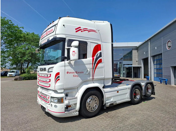وحدة جر SCANIA R 520