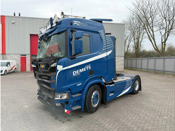 وحدة جر SCANIA