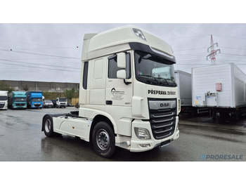 وحدة جر DAF XF 530