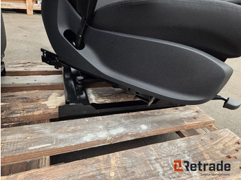 جديدة سيارة Framstolar Nya Mercedes Benz Sprinter: صورة 3