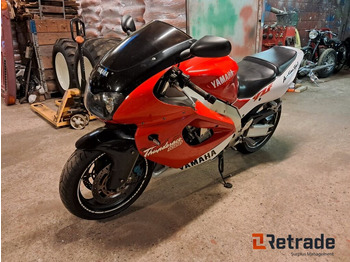 دراجة نارية YAMAHA