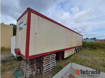 نصف مقطورة صندوق مغلق SCHMITZ