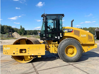 مدحلة CATERPILLAR CS66B