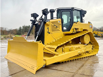جرافة CATERPILLAR D6