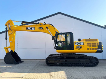 حفار زحاف JCB