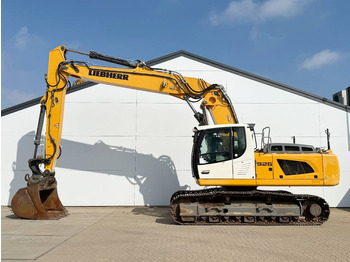 حفار زحاف LIEBHERR R 926