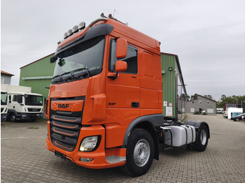 وحدة جر DAF XF 530