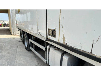 شاحنة الفريزر Scania R 114 6X2 carrier fridge - ramp: صورة 4