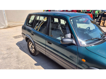 سيارة دفع رباعي Toyota RAV4 2.0 - Petrol - Automatic: صورة 5
