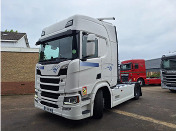 وحدة جر SCANIA R 500