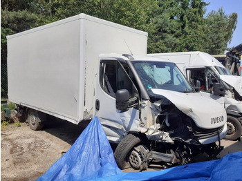 شاحنة مغلقة الصندوق IVECO Daily 35s16
