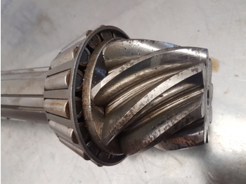 نقل الحركة - جرار Case David Brown 1594 Hydro Pinion Bevel Shaft K965821, 951918: صورة 3 نقل الحركة - جرار Case David Brown 1594 Hydro Pinion Bevel Shaft K965821, 951918: صورة 3