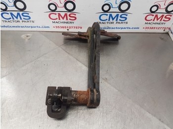 أجزاء الفرامل - جرار Ford 3430, 3930, 4630, 4130, 4830, 5030 Brake Pedals 81874247,e8nn2455ab: صورة 3
