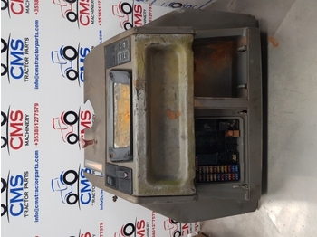 الكابينة والداخلية FORD